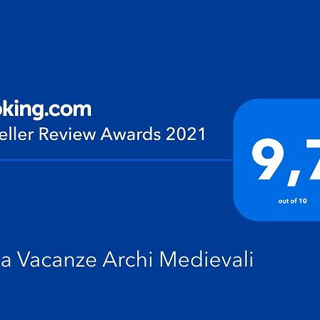 Casa Vacanze Archi Medievali Salerno Exteriör bild