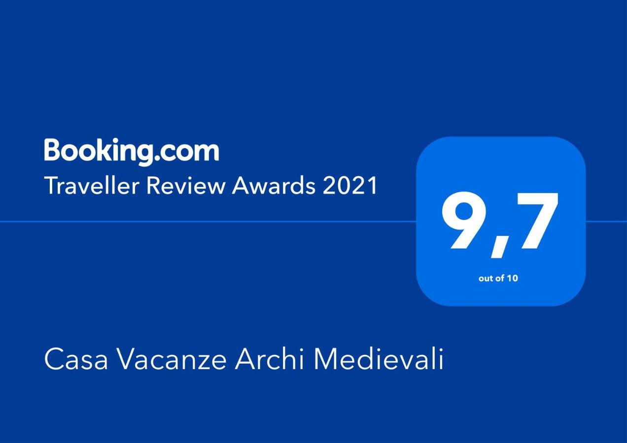 Casa Vacanze Archi Medievali Salerno Exteriör bild