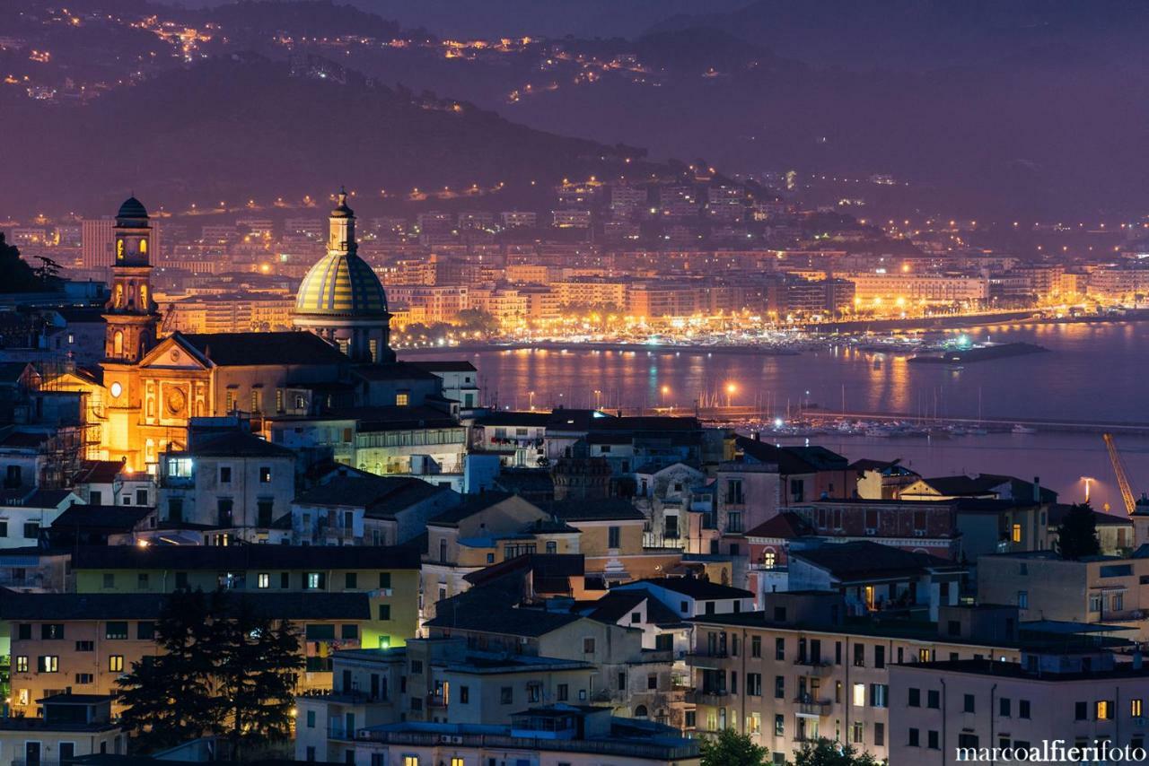Casa Vacanze Archi Medievali Salerno Exteriör bild