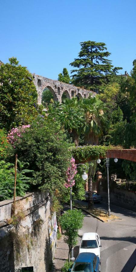Casa Vacanze Archi Medievali Salerno Exteriör bild