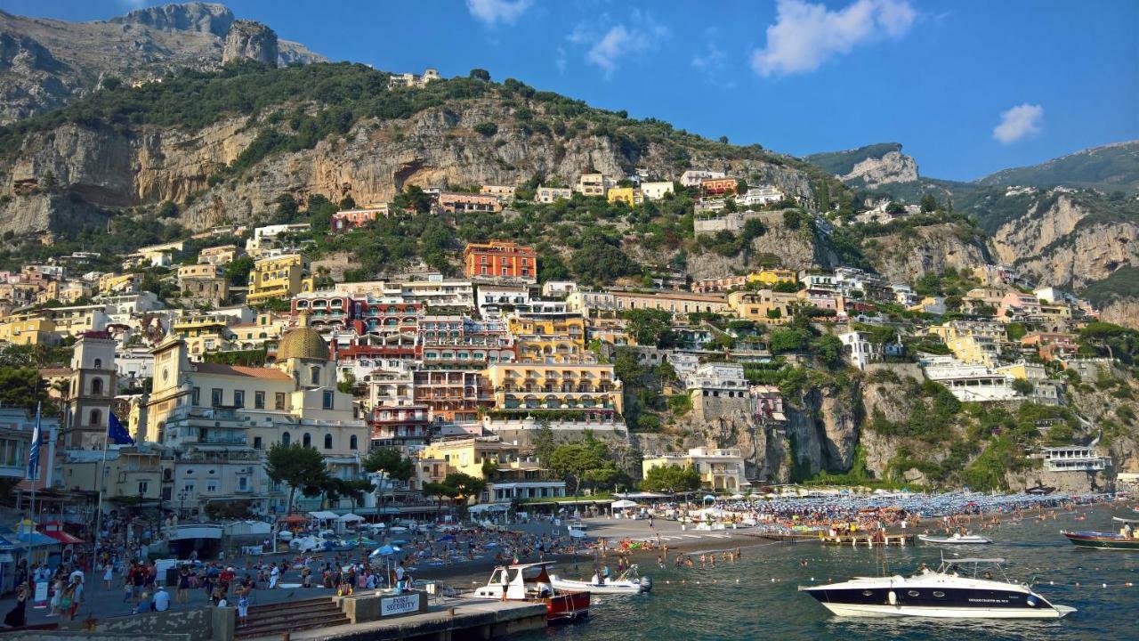 Casa Vacanze Archi Medievali Salerno Exteriör bild